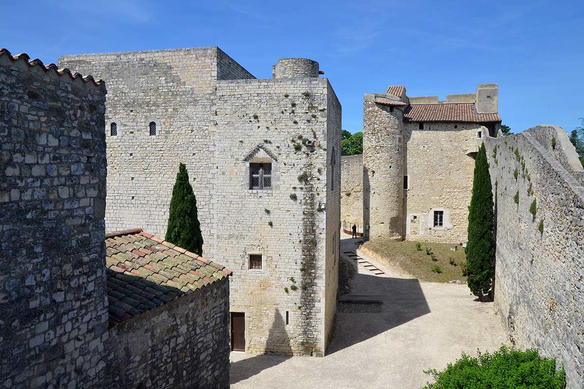 The Picturesque Buildings Of La Garde D’Adhémar The Picturesque Buildings Of La Garde D’Adhémar