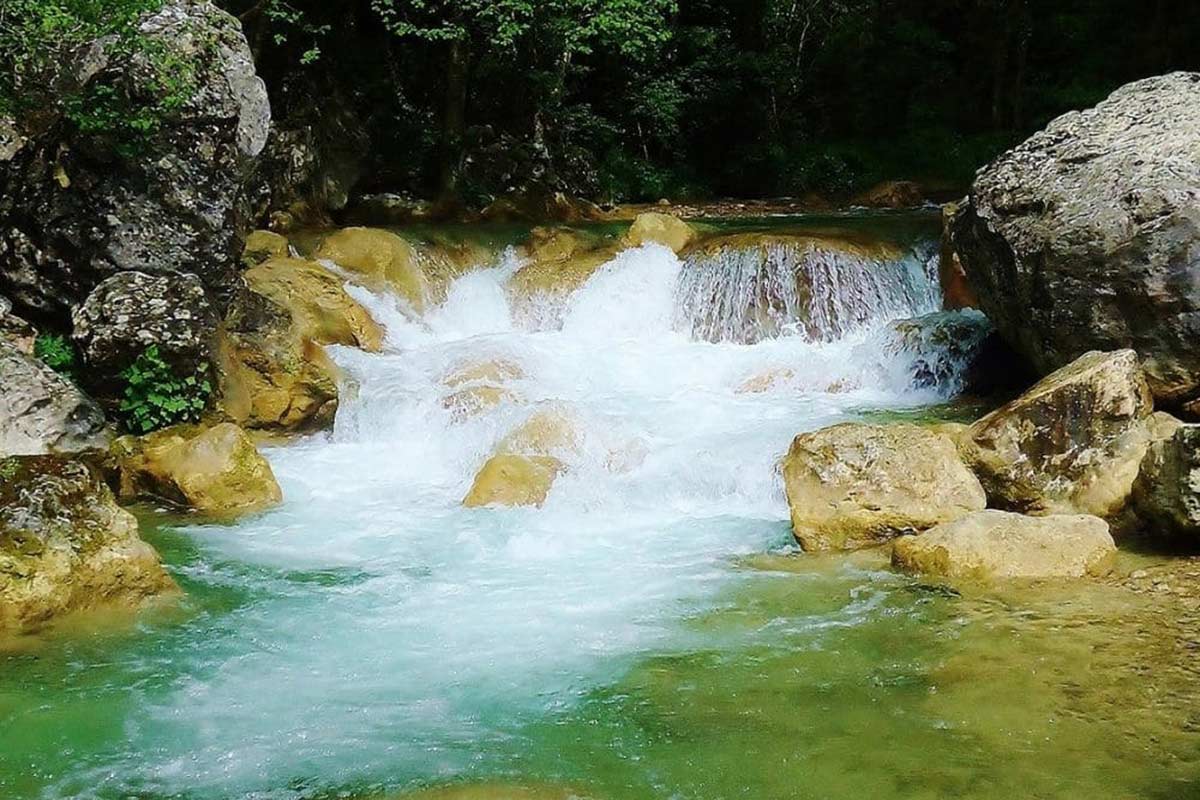 Must-See Places Must-See Places